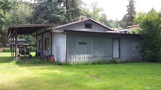 8828 NE 170th St, Kenmore, WA 98028