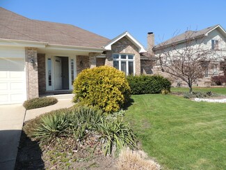 7512 Bayfield Dr, Tinley Park, IL 60487