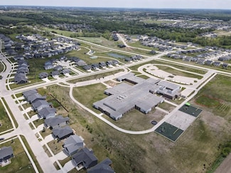 980 Daybreak Dr, Waukee, IA 50263