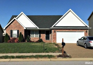 10700 Tecumseh Dr, Newburgh, IN 47630