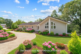 26071 S Royal Point Dr, Shell Knob, MO 65747