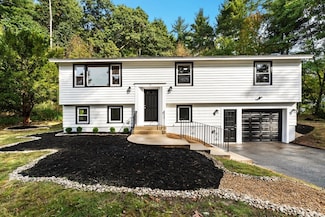17 Marion Dr, Tewksbury, MA 01876