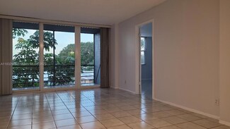 120 Royal Park Dr Unit 3B, Oakland Park, FL 33309