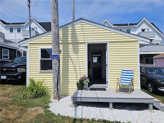 854 Matunuck Beach Rd, South Kingstown, RI 02879