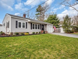10 North St, Andover, MA 01810