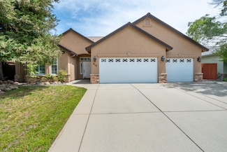 619 Casa Buena St, Redding, CA 96003