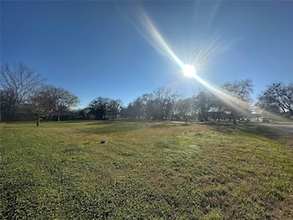 TBD E Freeman St, Ennis, TX 75119