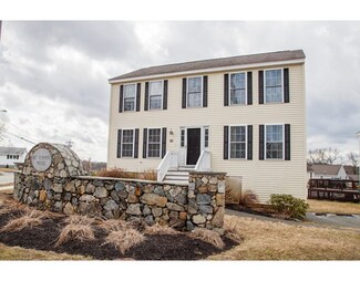93 Beacon St, Lawrence, MA 01843