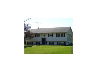 201 Leo Blvd, Williamsburg, IA 52361