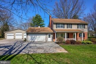 1821 Palomino Rd, Dover, PA 17315