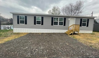 301 Sharon Ln, Pittsburgh, PA 15236