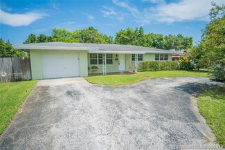 216 NW 44th Ave, Plantation, FL 33317