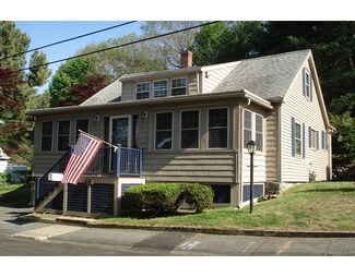 15 Pratt St, Saugus, MA 01906