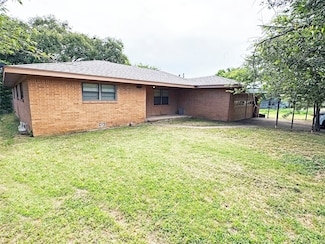 1453 Highway 81 N, Bowie, TX 76230