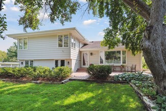 122 Chevy Chase Dr, Wayzata, MN 55391