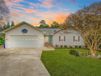 215 Jana Dr, Walhalla, SC 29691