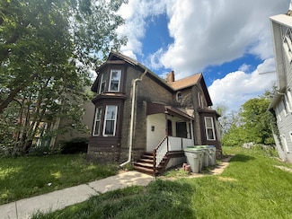 2030 W Pierce St, Milwaukee, WI 53204