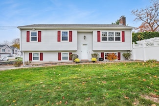 36 Douglas Rd, Bristol, CT 06010