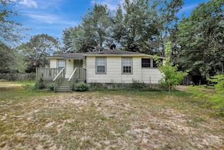 11076 Woodside Dr, Plantersville, TX 77363