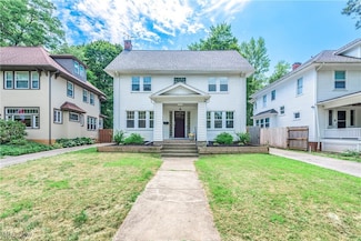 3048 Euclid Heights Blvd, Cleveland Heights, OH 44118
