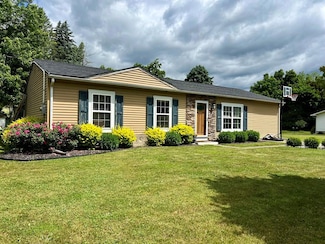 52 Railroad St, Chemung, NY 14825