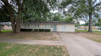 2425 Mchugh Rd, Baker, LA 70714