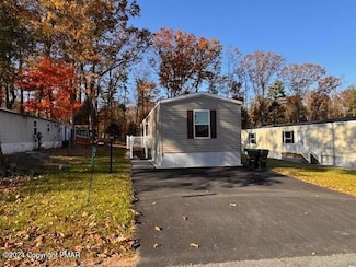 5021 Old Timber Rd, Stroudsburg, PA 18360