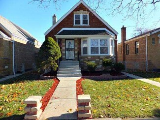 8011 S Troy St, Chicago, IL 60652