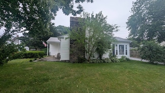 34 Coolidge St, South Dartmouth, MA 02748