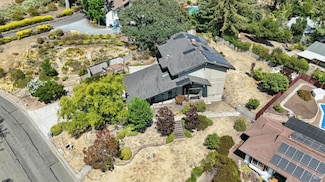 1826 San Ramon Way, Santa Rosa, CA 95409