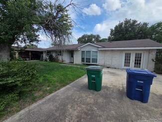 7314 Meadow Breeze Dr, San Antonio, TX 78227