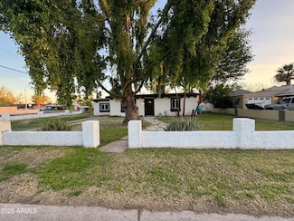 2301 W Montebello Ave, Phoenix, AZ 85015