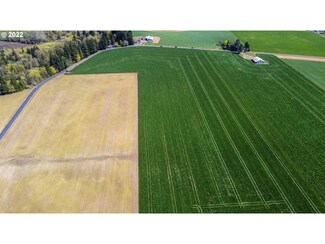 2215 NW Susbauer Rd, Cornelius, OR 97113