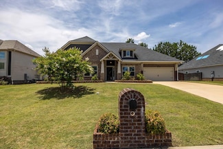 7821 Woodland Ridge Dr, Columbus, GA 31820