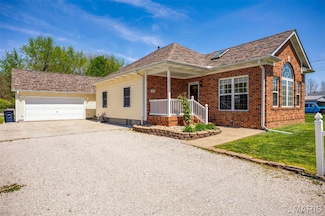 102 Fisher Ave, Sawyerville, IL 62085