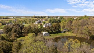 5575 Maple Leaf Dr, Fulton, MO 65251
