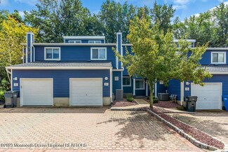 24 Spring Ct, Tinton Falls, NJ 07724