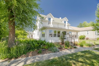 224 W Warner St, Rensselaer, IN 47978