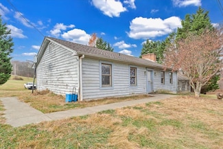 68 Old Sawmill Rd, Blue Ridge, VA 24064