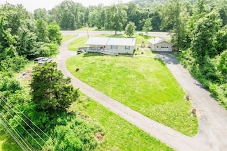 707 S Chalybeate Rd, Smiths Grove, KY 42171