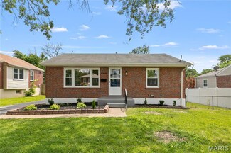 8364 Fullerton Ave, Saint Louis, MO 63132