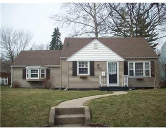702 Marquette Ave, South Bend, IN 46617