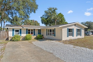 145 W Terry Cir, Mary Esther, FL 32569
