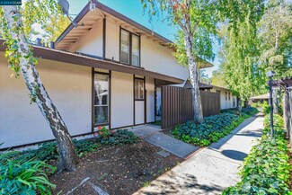 5489 Roundtree Dr Unit B, Concord, CA 94521