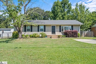 3 Stevenson Rd, Taylors, SC 29687