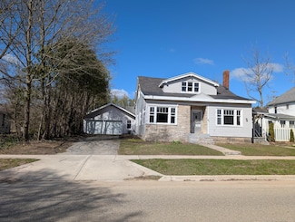 309 N Main St, Scottville, MI 49454