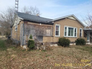 317 Orchard St, Zeigler, IL 62999