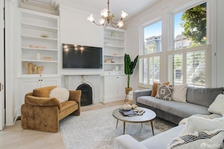 138 Scott St, San Francisco, CA 94117