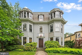 120 Kings Hwy W, Haddonfield, NJ 08033