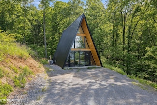 1094 U S 25e, Newport, TN 37821